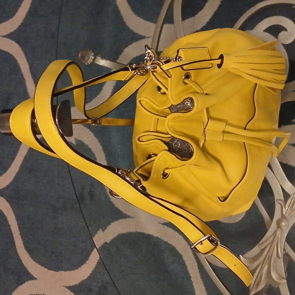 Coach Yellowish Green Leather Bucket Bag - Picture 2 of 8